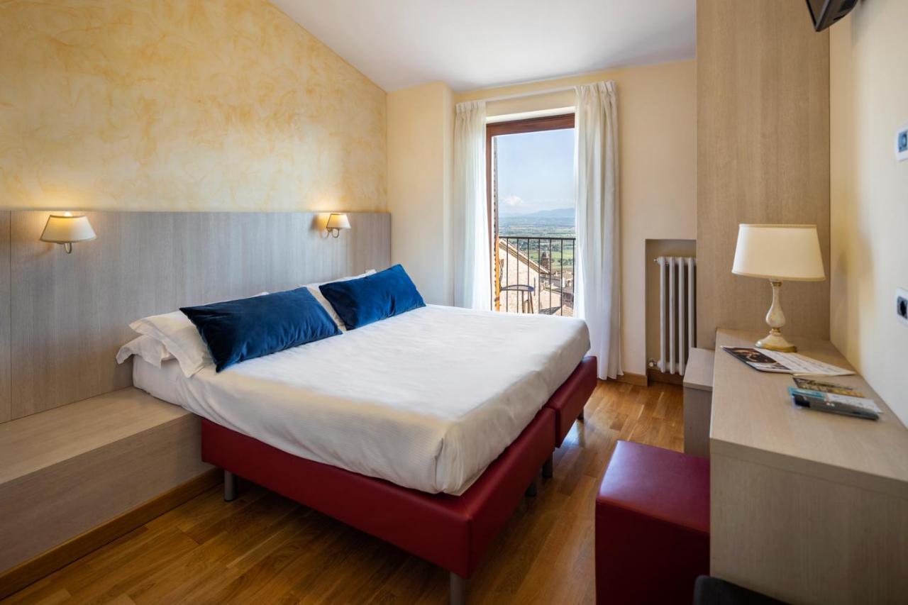 Hotel Posta Panoramic Assisi Esterno foto