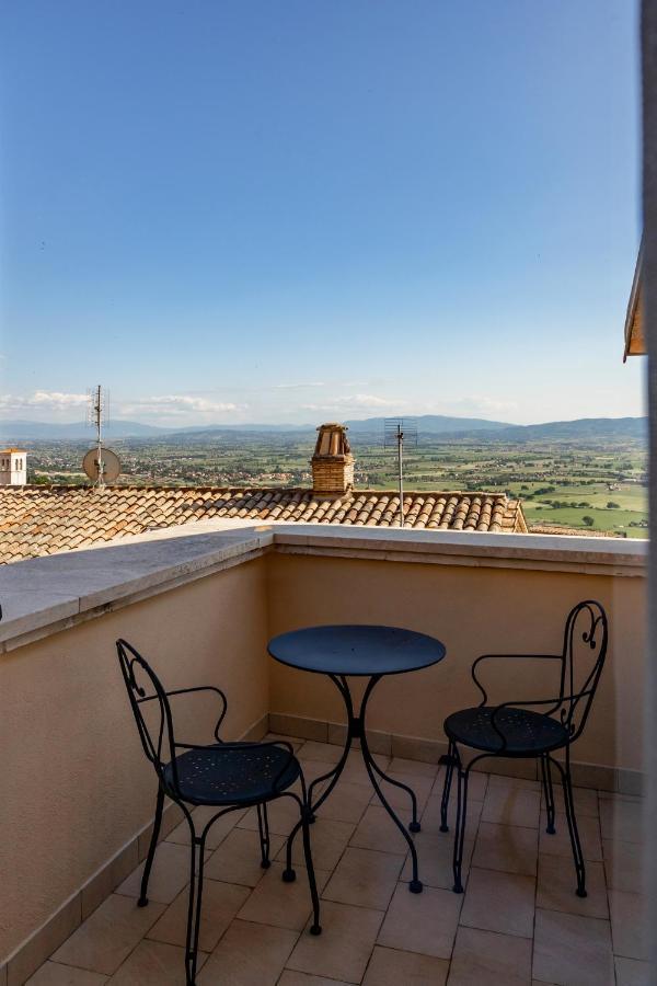 Hotel Posta Panoramic Assisi Esterno foto